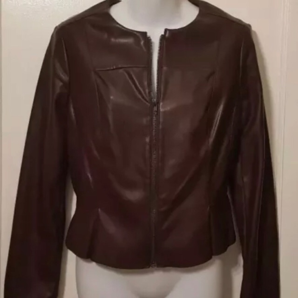 WORTHINGTON PLEATHER FAUX LEATHER PEPLUM JACKET BURGUNDY MSRP $80 Size 6 NWT